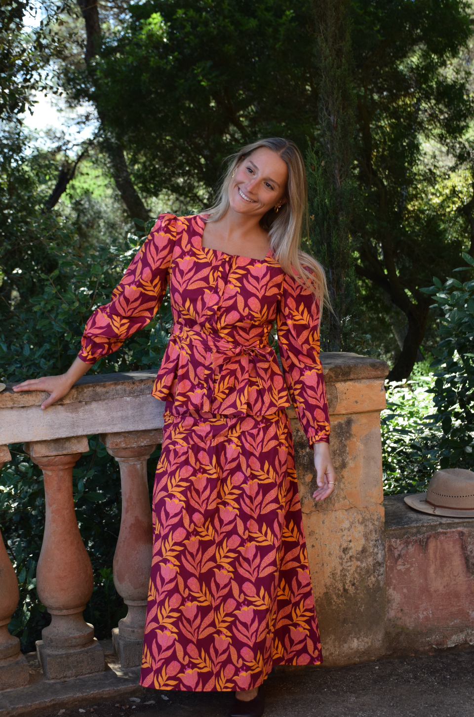 Falda Beth Flores Burgundy