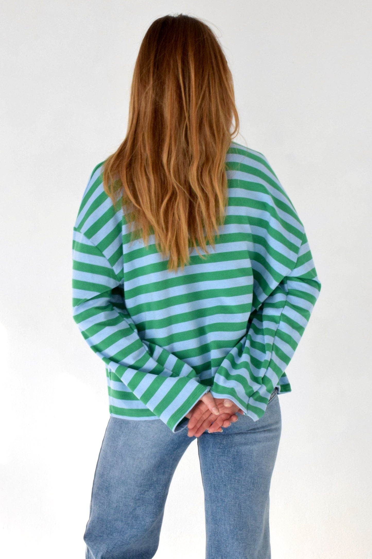 Camiseta Núria Verde y Marino