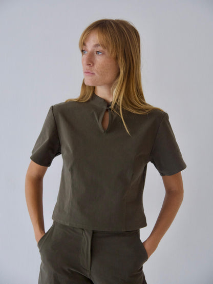 Top Carlota Kaki