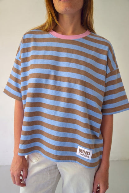 Camiseta Nunu Celeste y Marrón