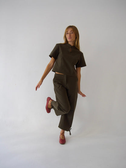 Top Carlota Kaki