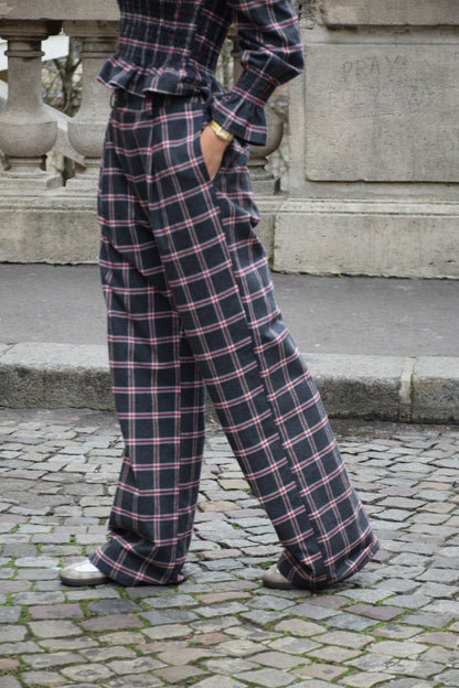 Pantalón Alia Cuadros Gris y Rojo