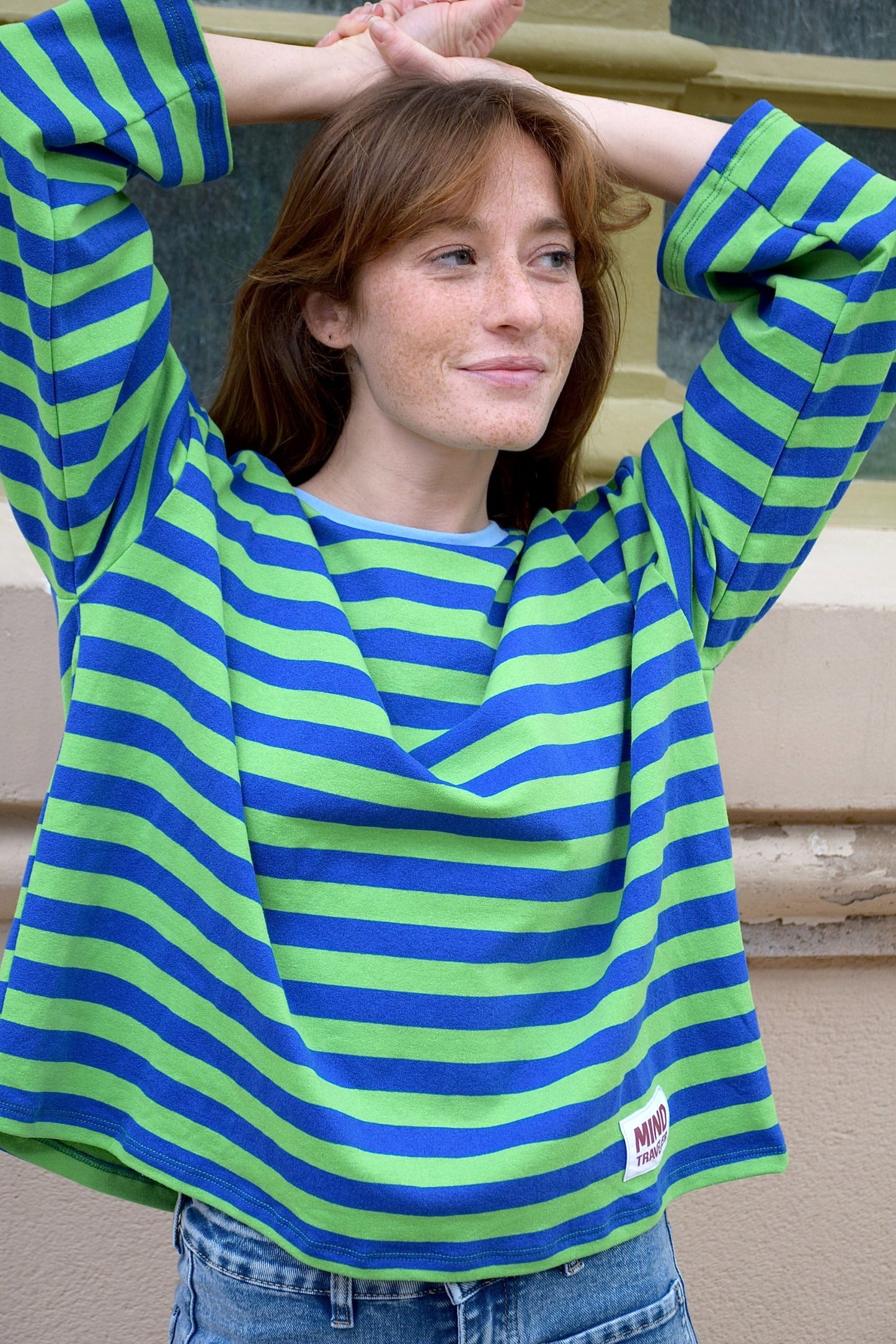 Camiseta Núria Verde y Marino