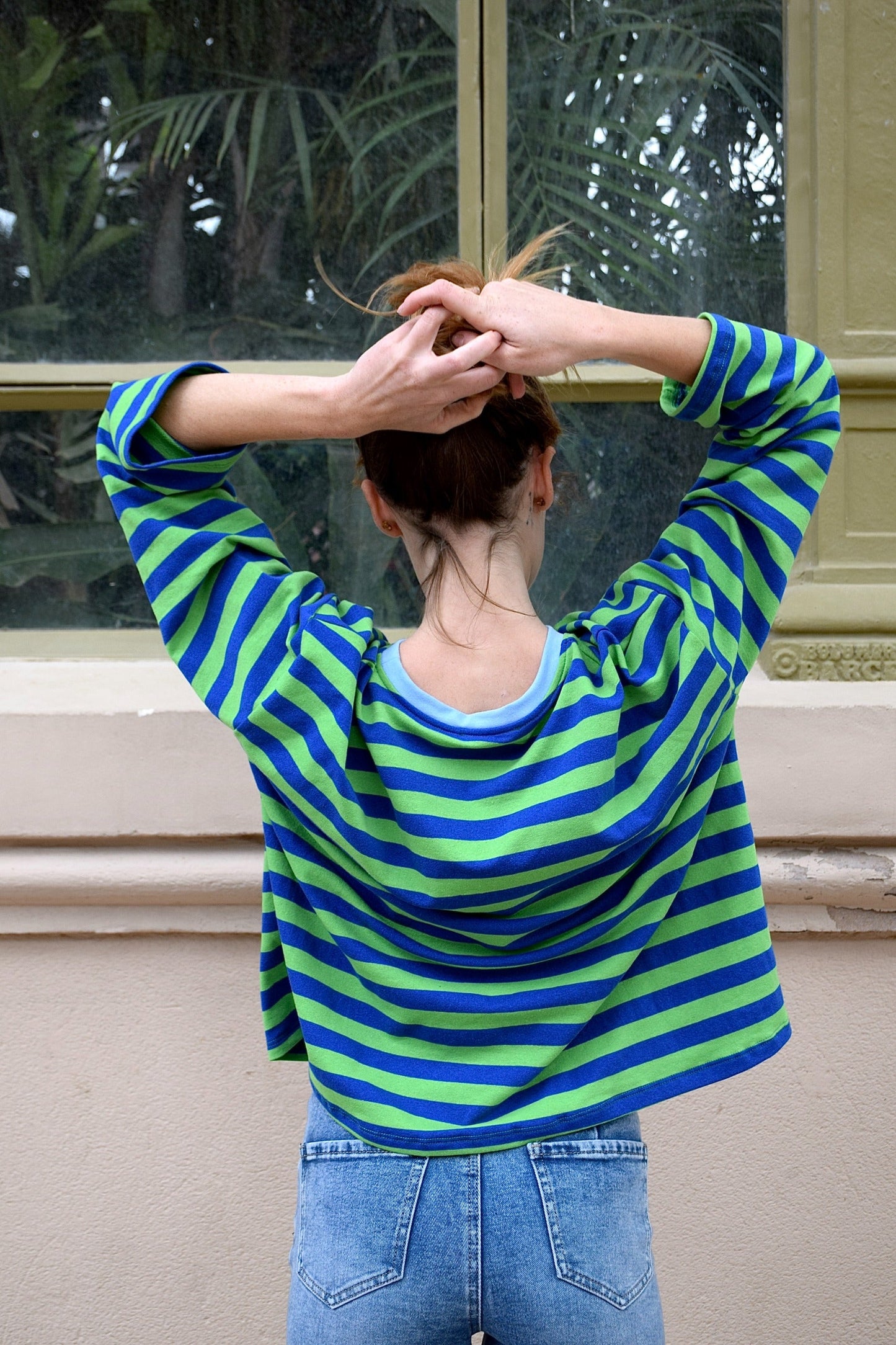 Camiseta Núria Verde y Marino