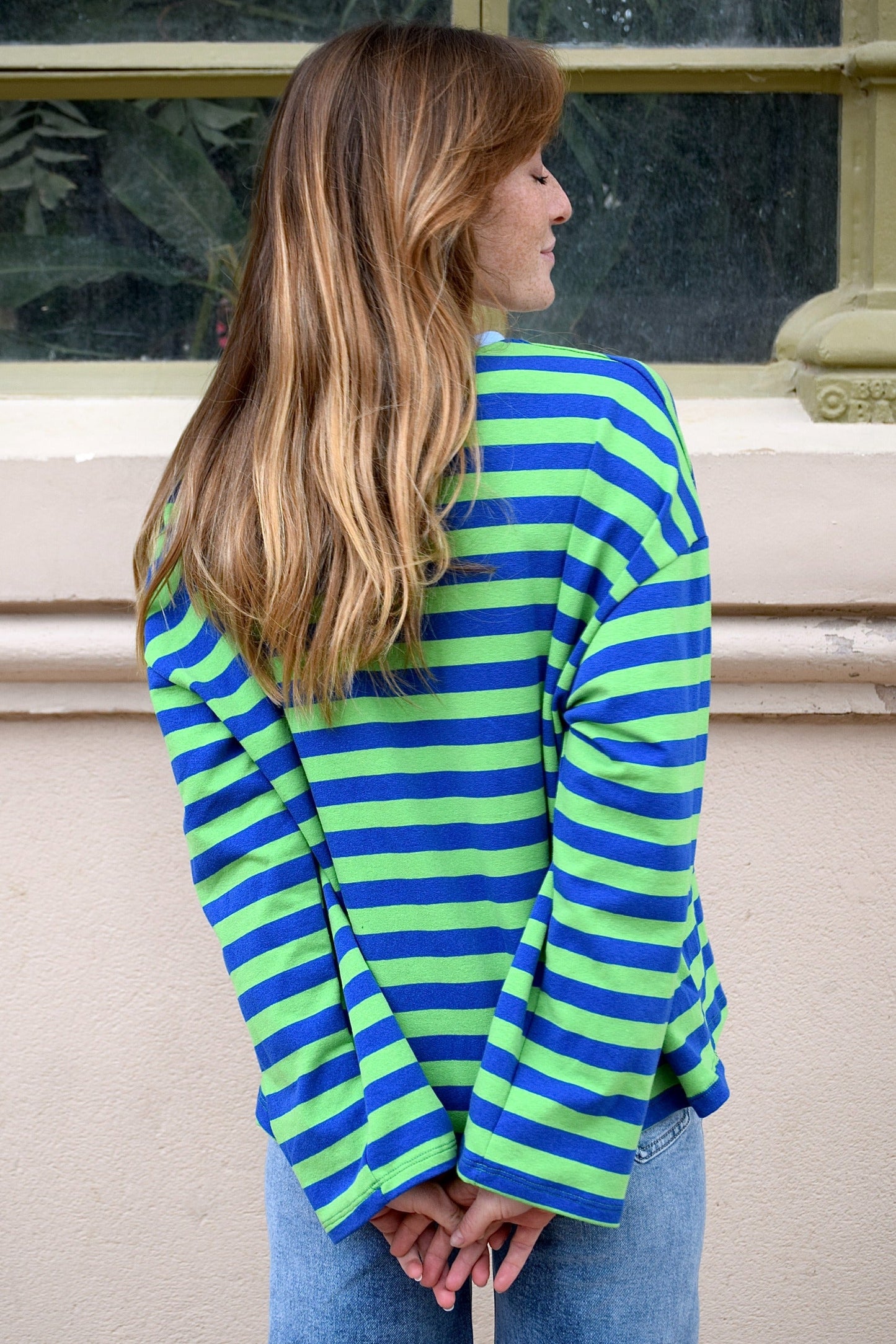 Camiseta Núria Verde y Marino