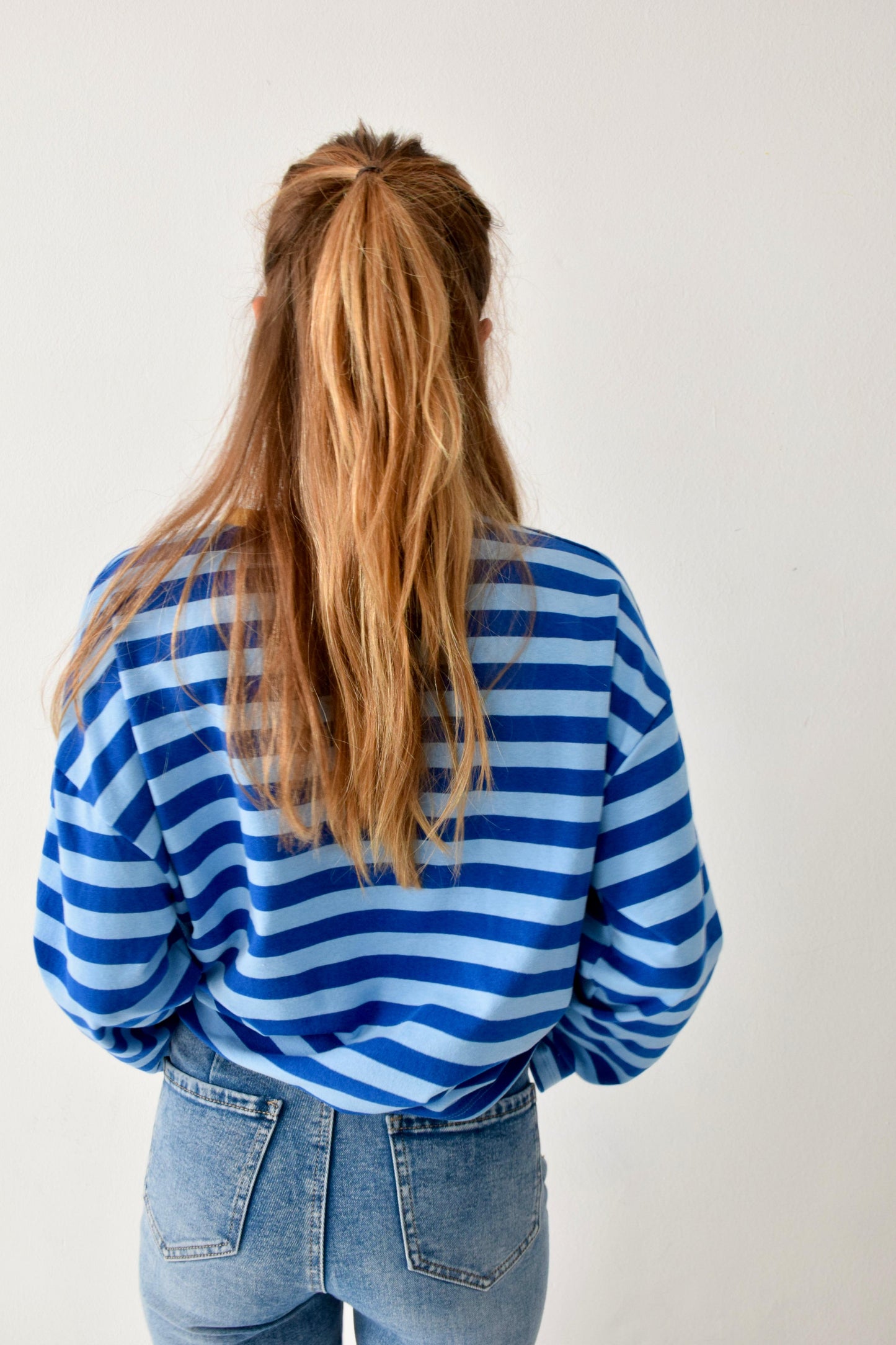 Núria Blue and Yellow T-shirt