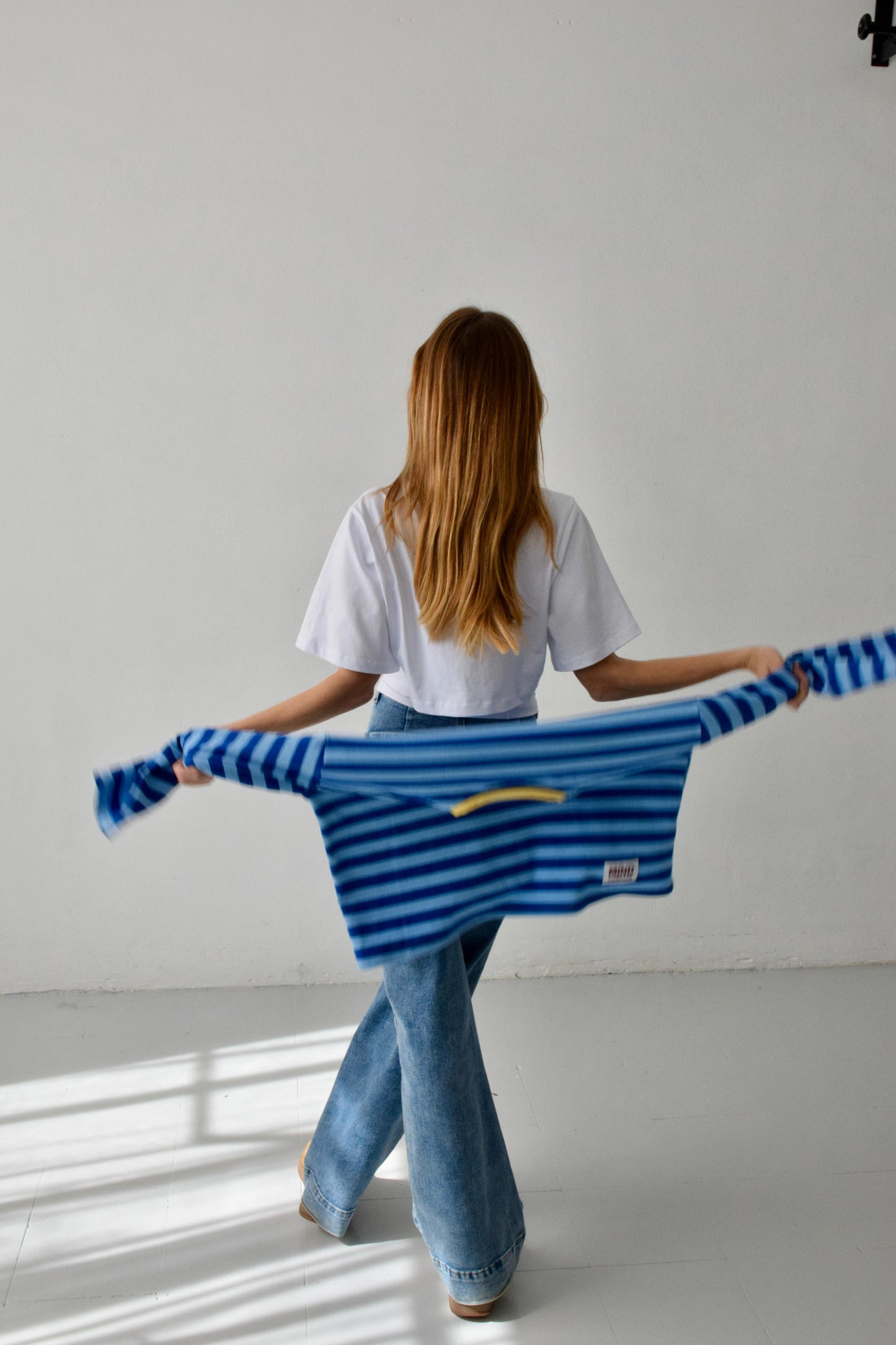 Núria Blue and Yellow T-shirt