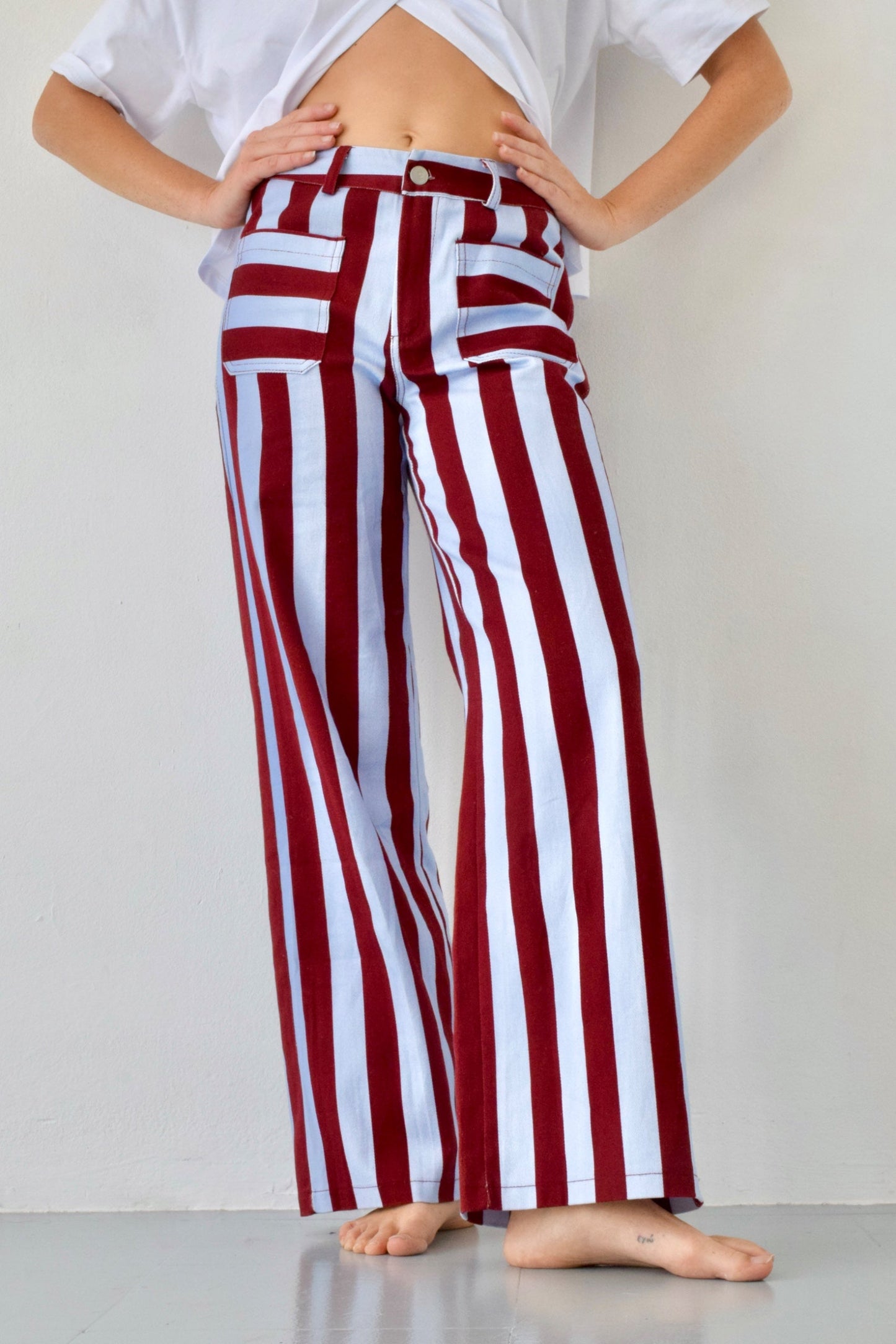Jeans Valeria Rayas Burgundy y Celeste