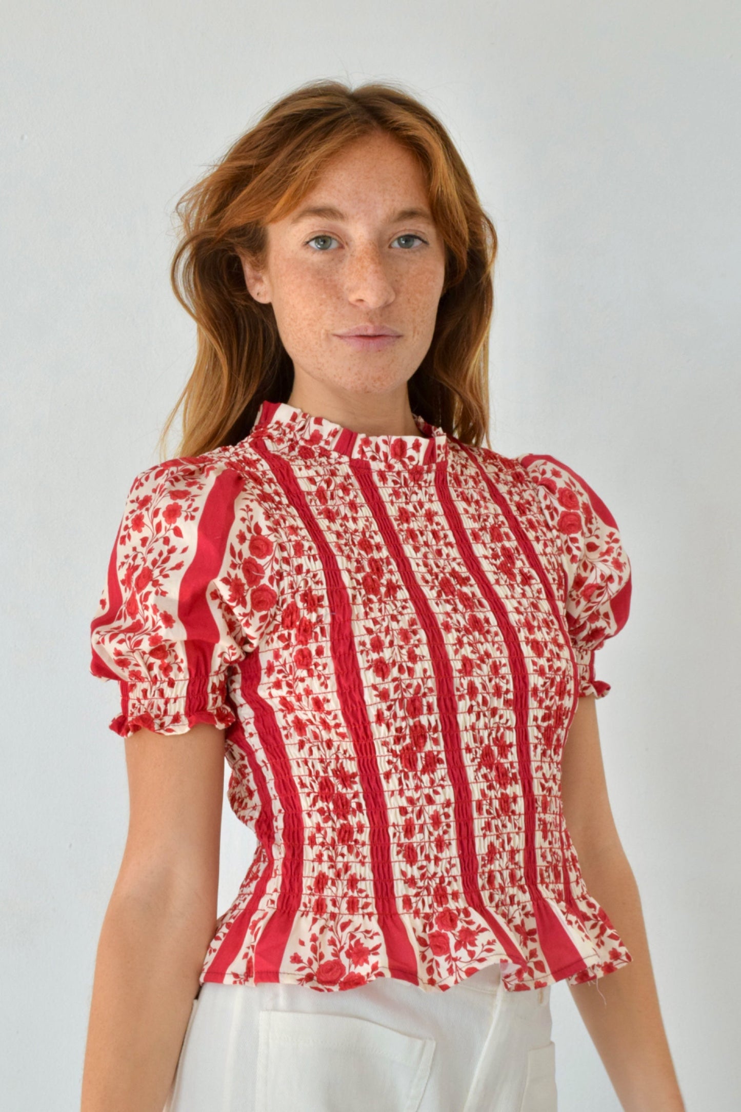 Chía Flowers Red Short Sleeve Blouse