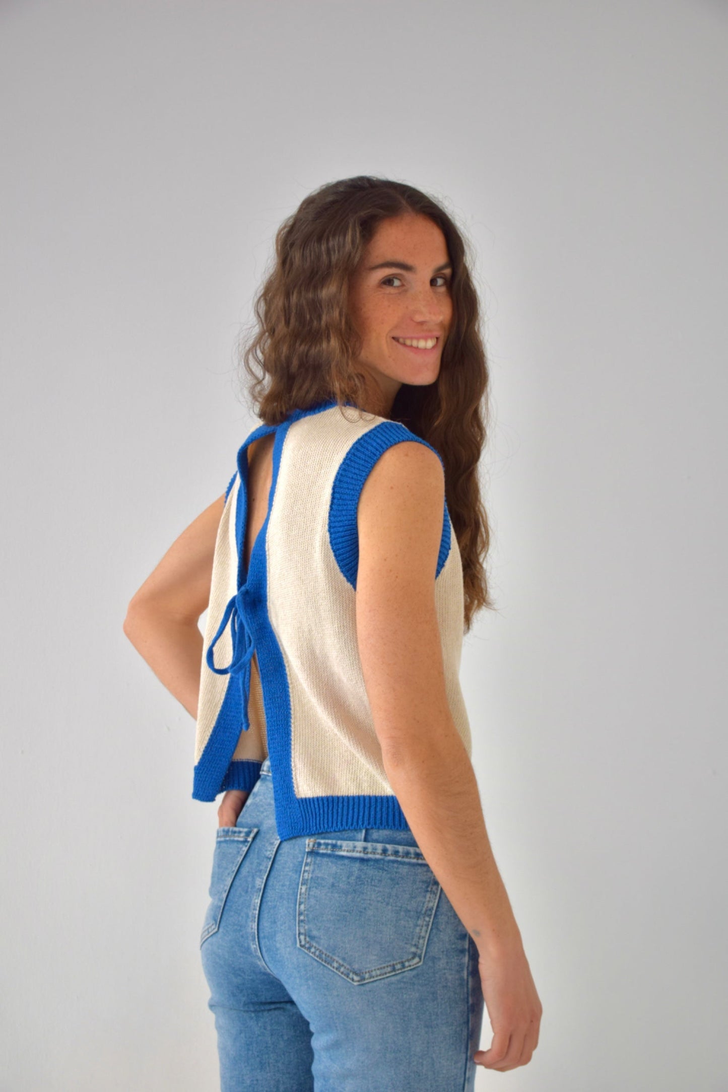 Top Laila Blanco y Azul