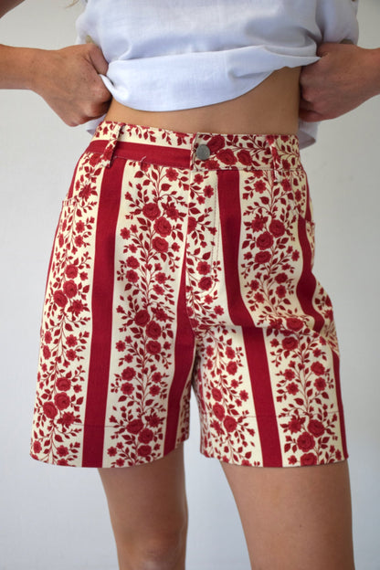 Short Gala Flores Rojo