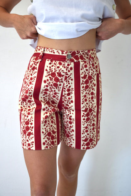 Short Gala Flores Rojo