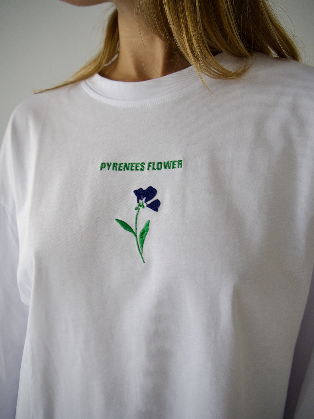 Camiseta Pyrenees Flower Manga Larga