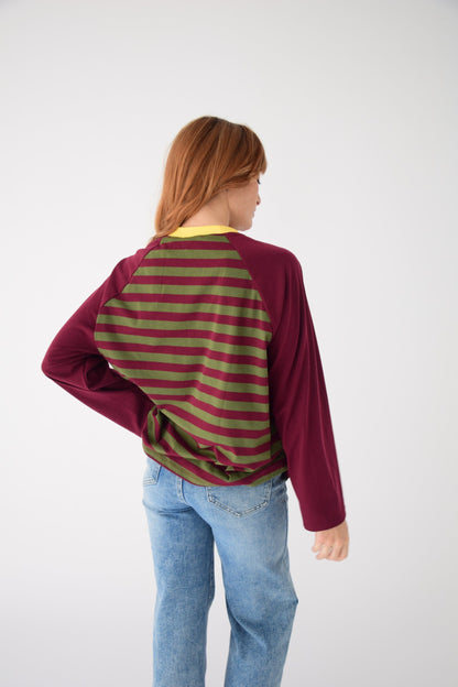 Camiseta Carla Kaki y Burgundy