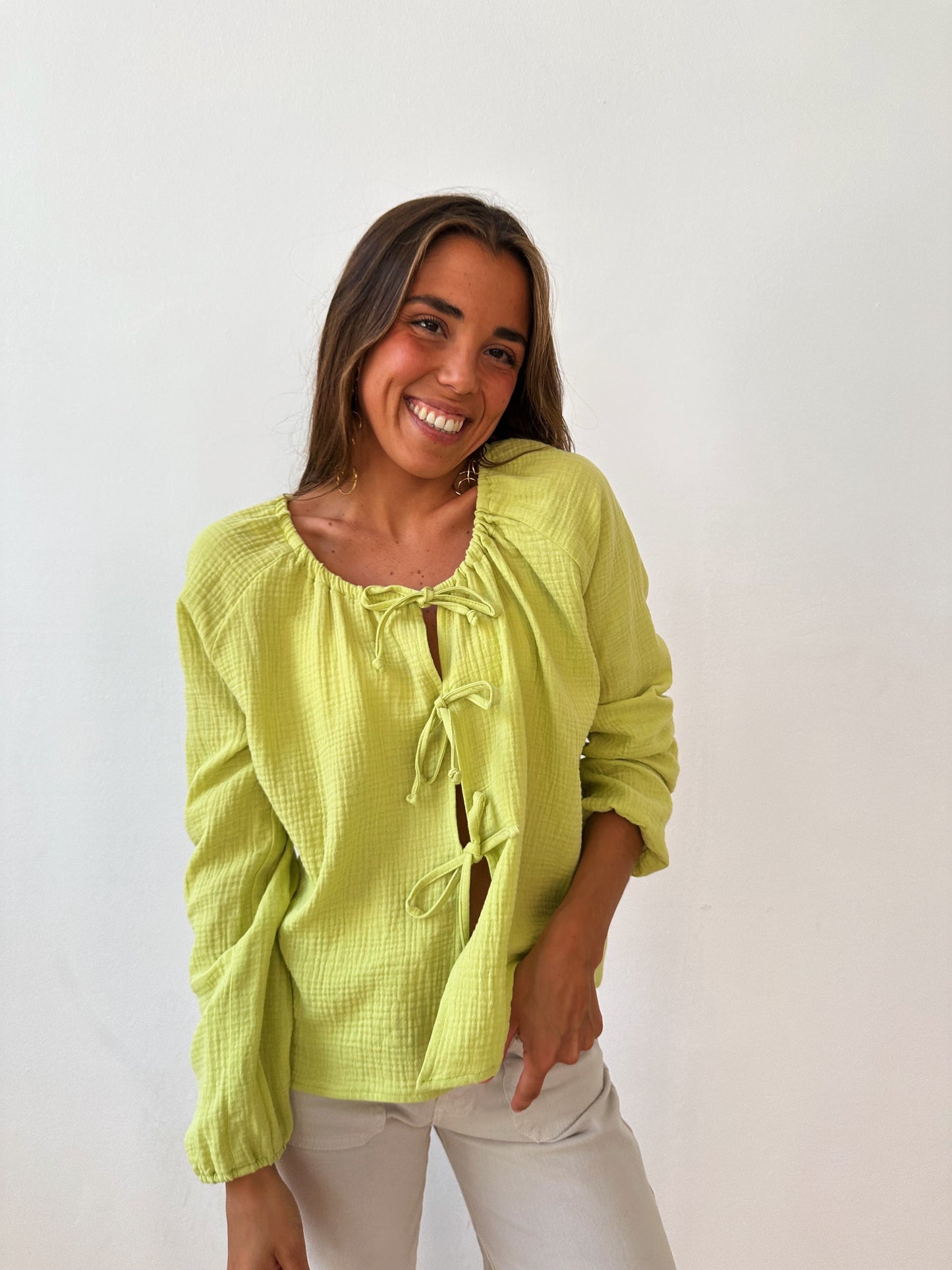 Blusa Paula Avocado