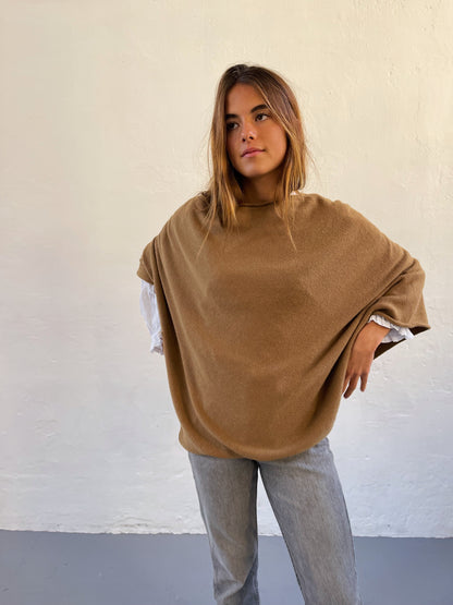 Poncho Camel