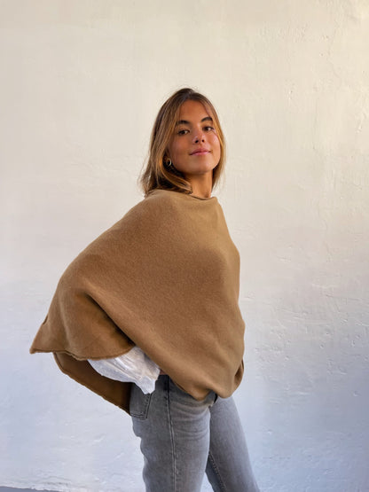 Poncho Camel